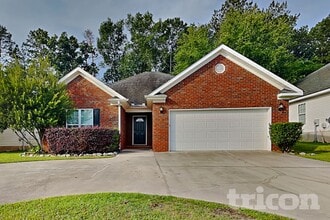 Building Photo - 2124 Sylvan Lake Dr