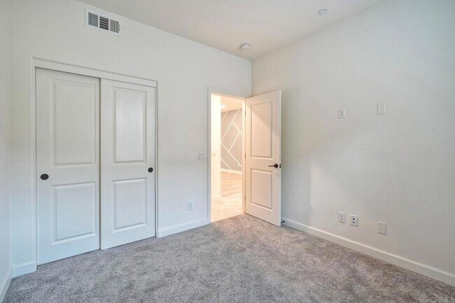 Building Photo - 4336 Harbor Way