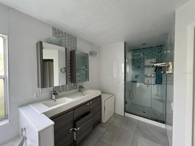 Building Photo - 6417 Winder Oaks Blvd