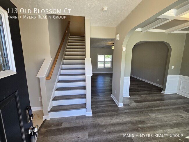 Building Photo - 113 Old Blossom Ct
