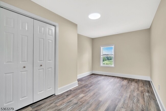 Building Photo - 1712 Linvale Harbourton Rd