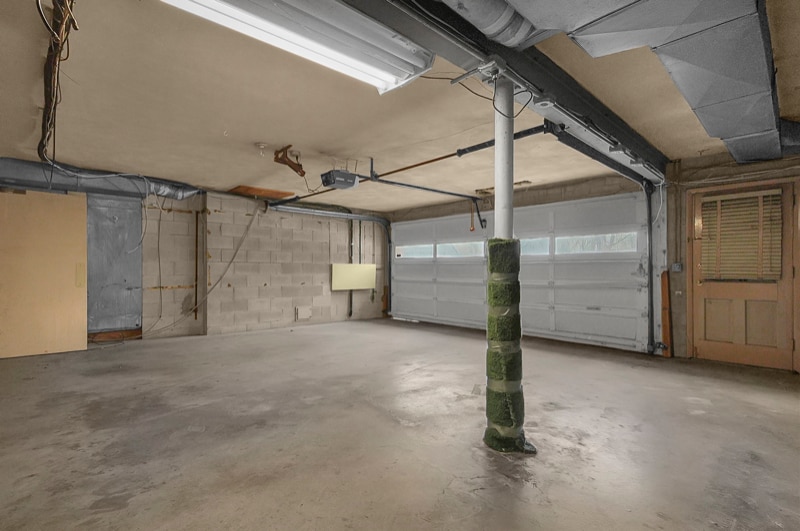 Building Photo - 2731 Charing Rd