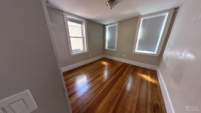 Building Photo - 38 Frankfort St
