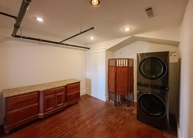 Building Photo - 1120 NW 51st St