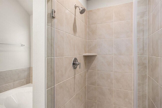 Building Photo - 21618 Coral Mist Dr