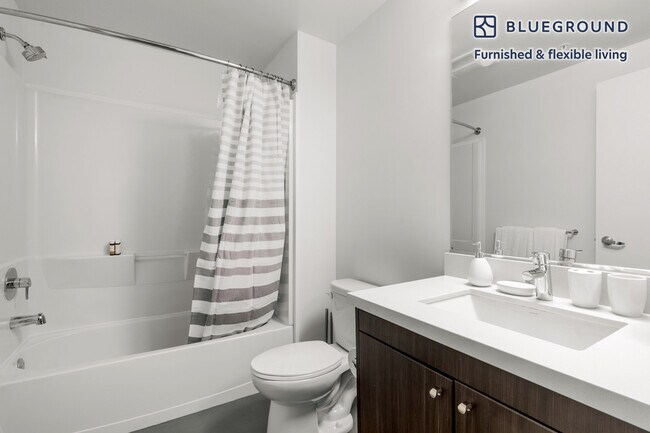 Building Photo - 900 Folsom St