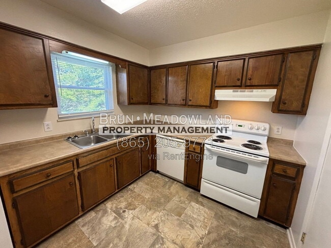Building Photo - 3610 Kelly Cir