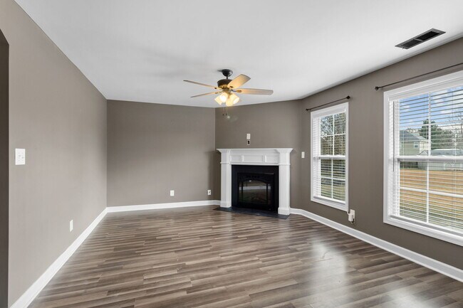 Building Photo - 269 Declaration Dr