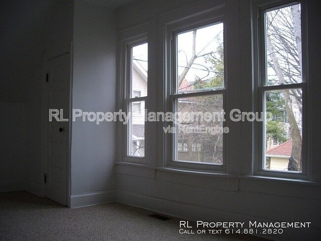 Building Photo - 2278 Indianola Ave