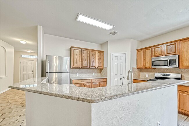Building Photo - 5526 Hazel Berry Way