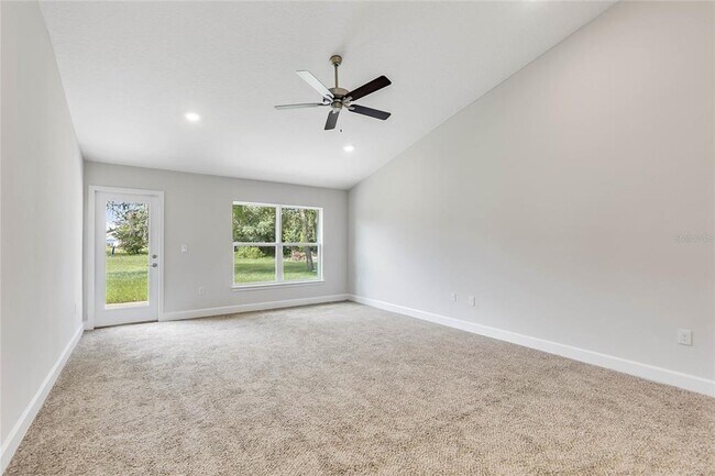 Building Photo - 430 Big Sioux Ct