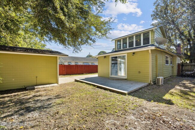 Building Photo - 2769 Green St