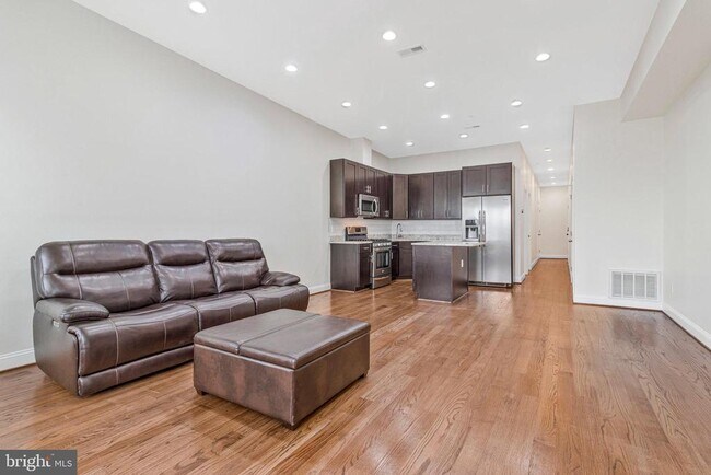 Building Photo - 1620 Massachusetts Ave SE