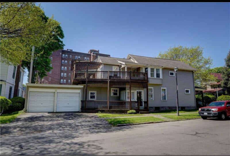 Building Photo - 212 S Goodman St