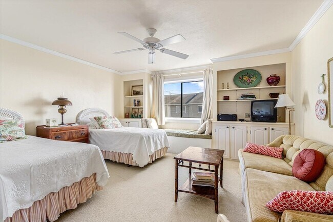 Building Photo - 3385 Coastal Hwy