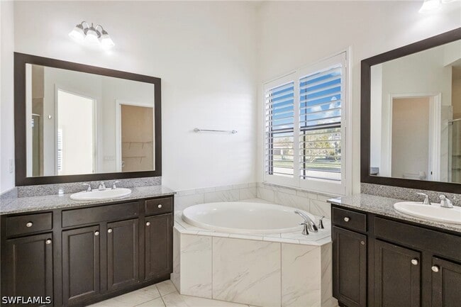 Building Photo - 5114 Genoa St