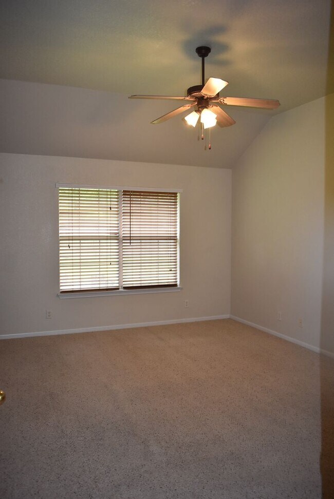 Building Photo - Central Texas Expressway Suite 100, Harker Heights, TX 76548.