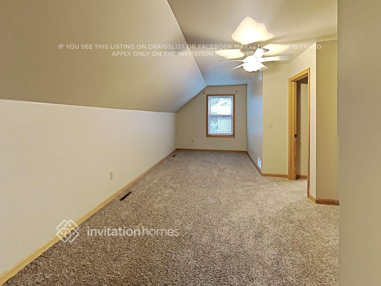 Building Photo - 403 Cretin Ave S