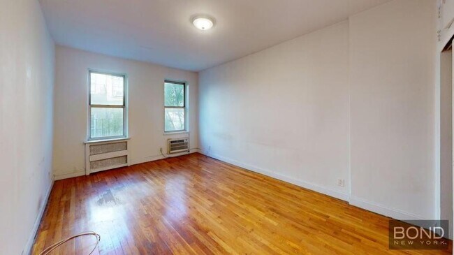 Primary Photo - 0 bedroom in Manhattan NY 10028