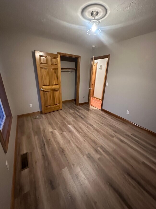 Building Photo - 1119 Kelly Rd