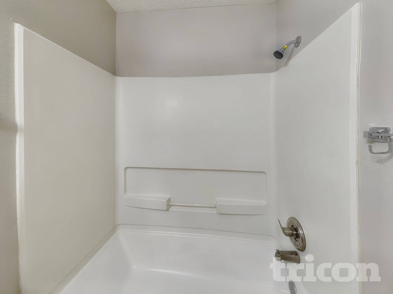 Building Photo - 5208 Clovis Ct NE