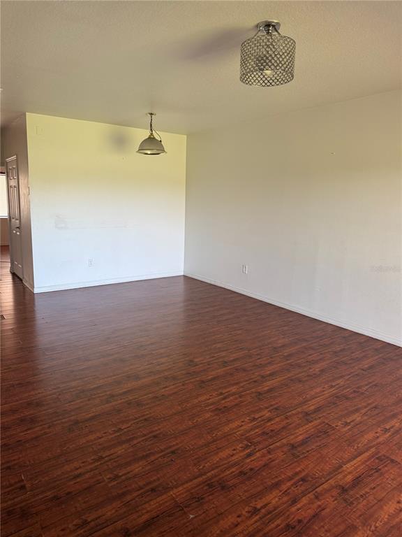 Building Photo - 495 Las Cortes Ln