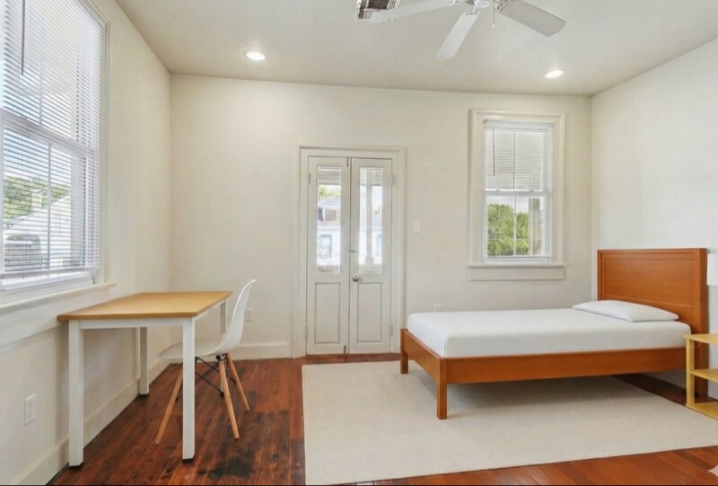 Building Photo - 5940 Freret St