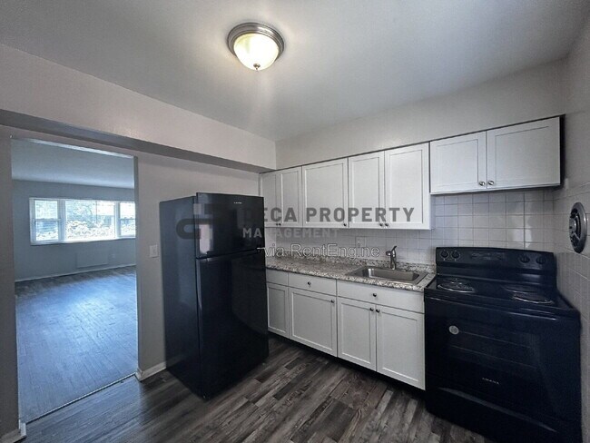 Building Photo - 7409 Olian Dr