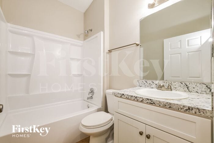 Building Photo - 7535 Groveoak Dr