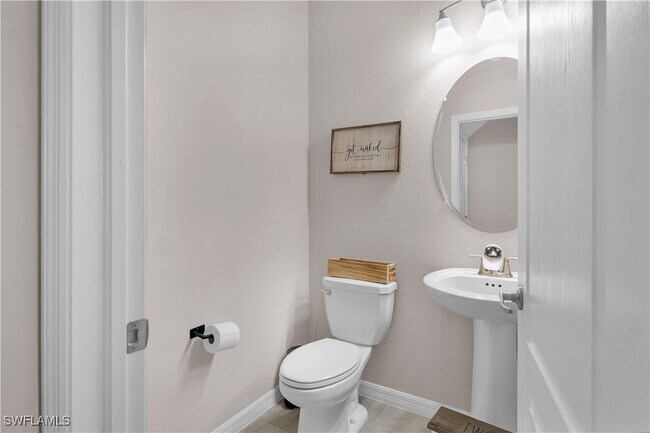 Building Photo - 11884 Boxelder Way