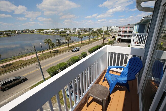 Building Photo - 608 Carolina Beach Ave S