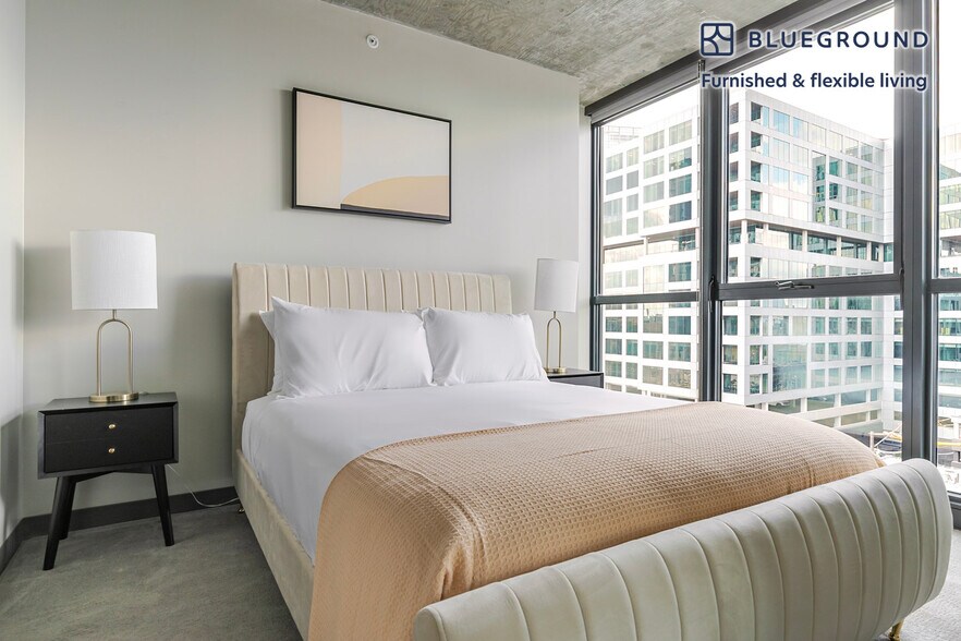 Building Photo - 180 N Ada St