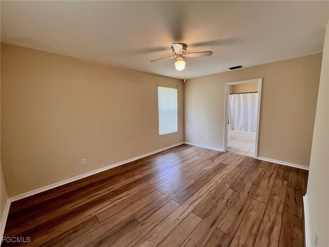 Building Photo - 621 SW 10th Pl