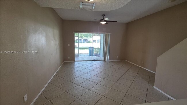 Building Photo - 8066 Sanibel Dr