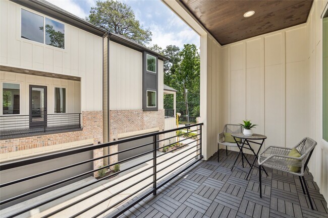 Building Photo - 524 Janisch Rd