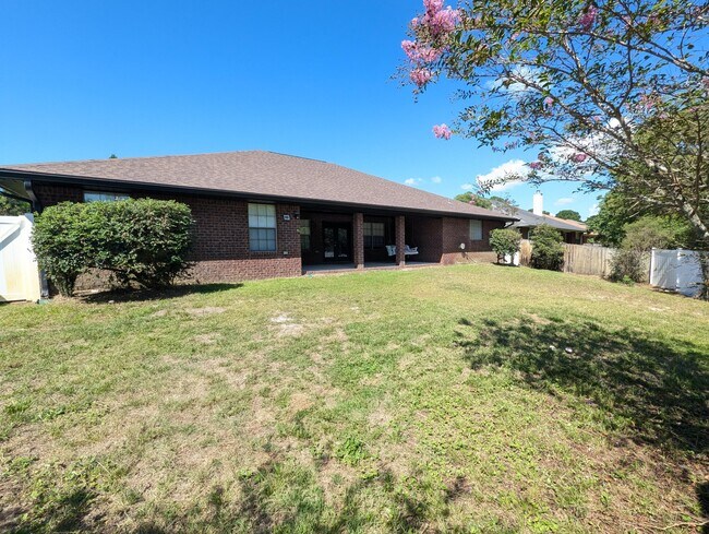 Building Photo - 2476 Abaco Dr