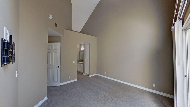Building Photo - 20251 Cape Coral Ln