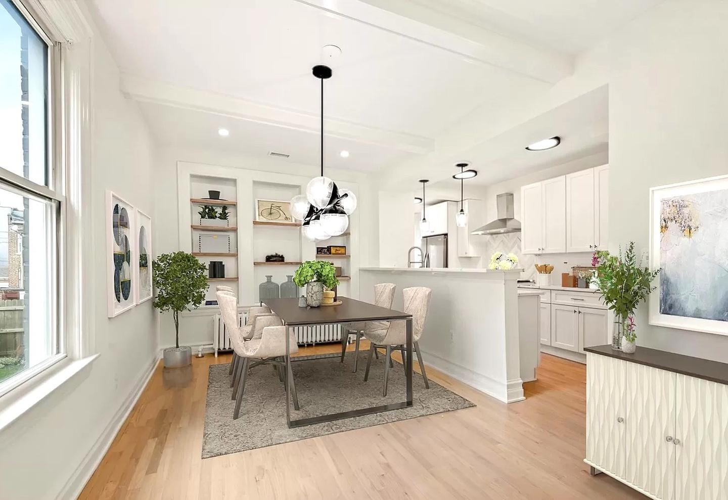 Building Photo - Charming & Spacious Row Home for Rent in V...