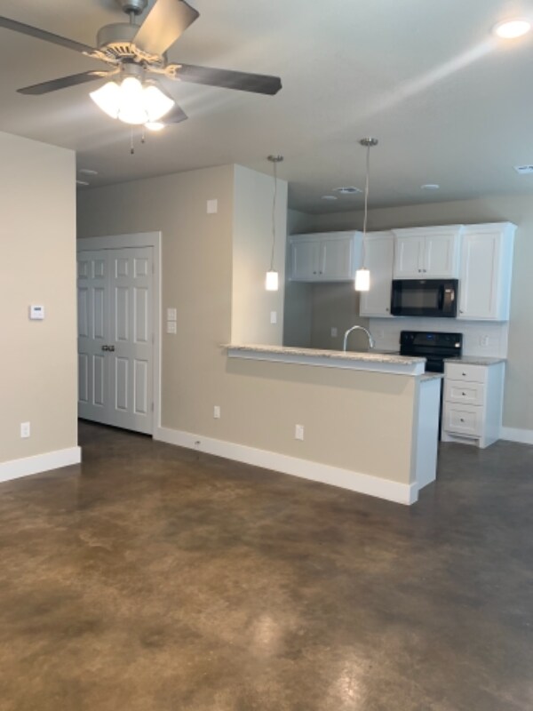 Building Photo - 3224 Belmont Dr