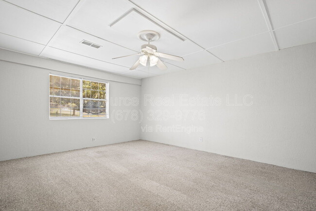 Building Photo - 13 Hearthwood Ct