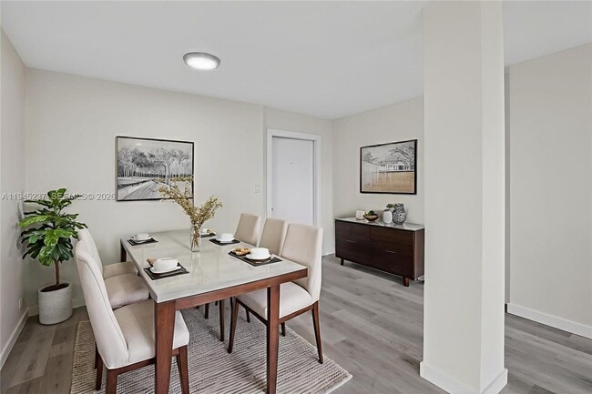 Building Photo - 1811 Jefferson St