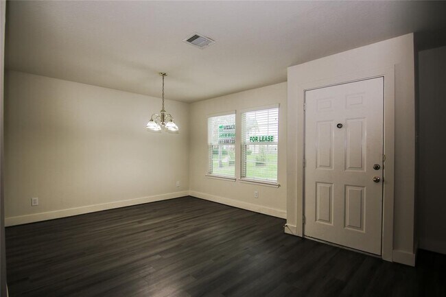 Building Photo - 6331 Torrance Elms Ct