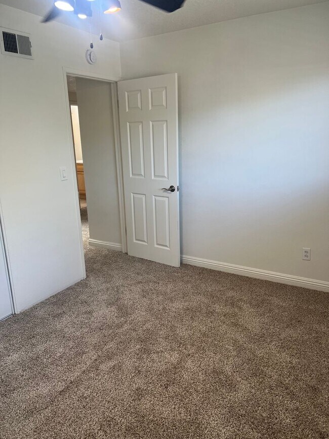 Building Photo - Welcome to the East Whittier 3 Bedroom House.