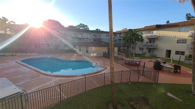 Building Photo - 7505 SW 82nd St