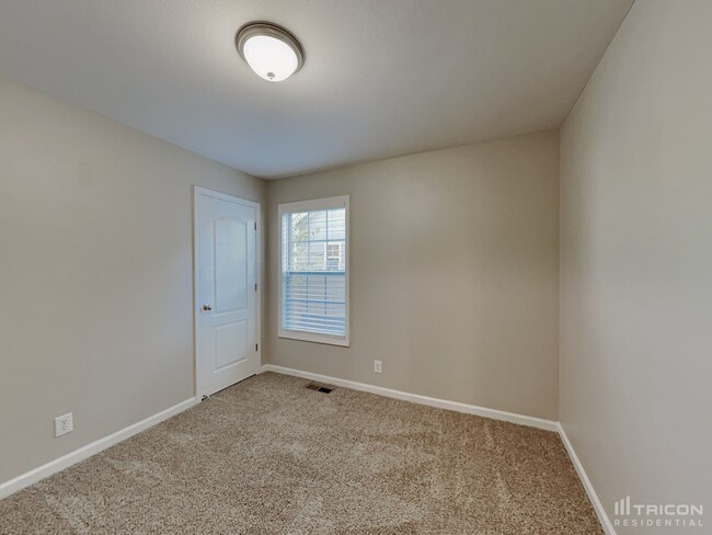 Building Photo - 3759 S Cindy Jo Dr