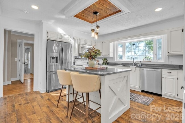 Building Photo - 462 Mock Mill Rd