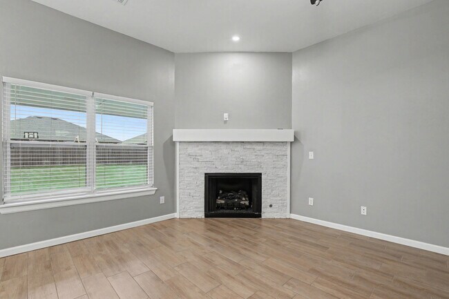 Building Photo - 8601 NW 76th St