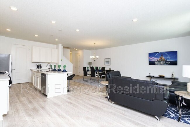 Building Photo - 700 Benoi Dr