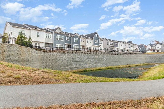 Building Photo - 8929 Peatland Aly