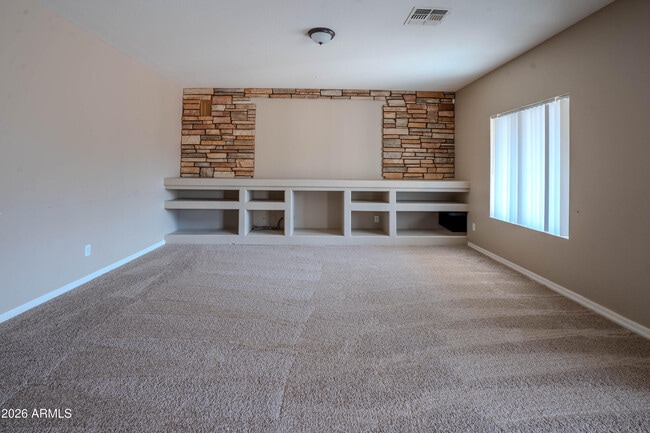 Building Photo - 19396 N Lousandra Dr